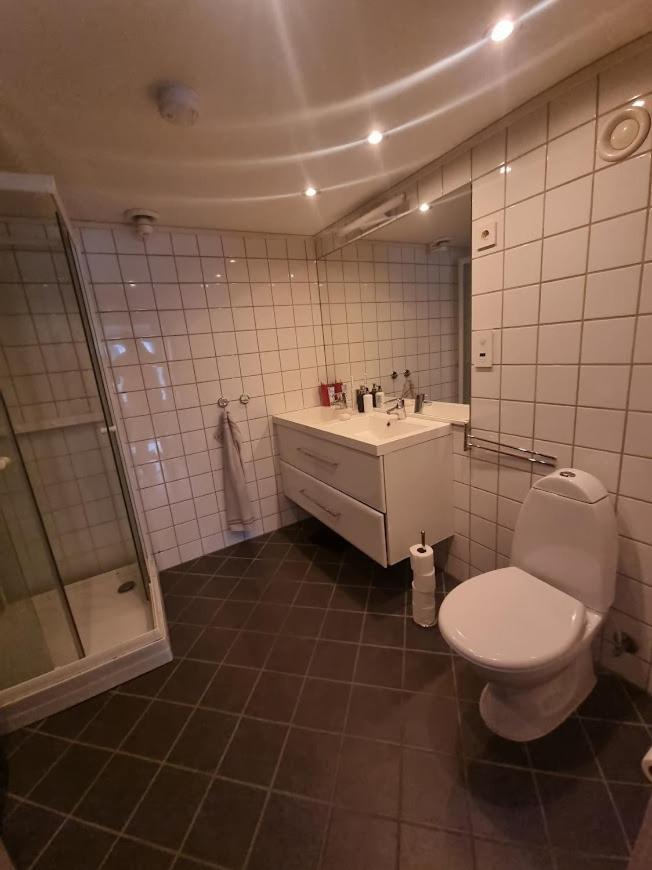 Private Guest Room In Cozy Apartment Trondheim Exteriör bild